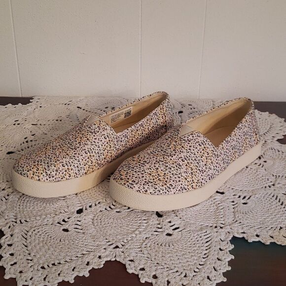 NWOT Toms Animal Print Slip-On Casual Shoes Sz 5 - Picture 2 of 7